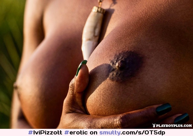 #IviPizzott #erotic #beautiful #closeuptits #ebony #hanedontits #topless