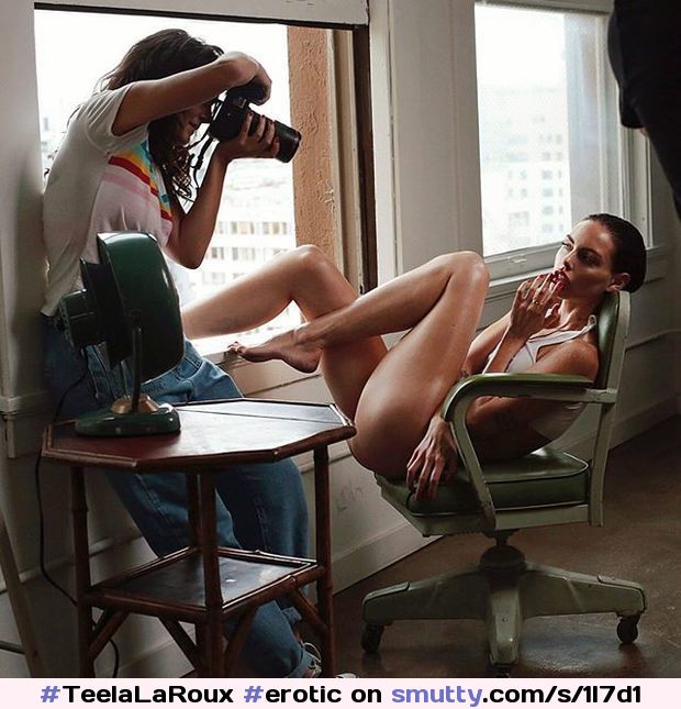 #TeelaLaRoux #erotic #beautiful #photosession #model #legsup #shorthair