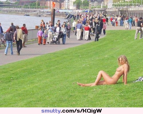 Flashing Jungle section called Public Nudity
#exhibitionism
#exhibitionist
#flashingjungle.com
#PublicNudity