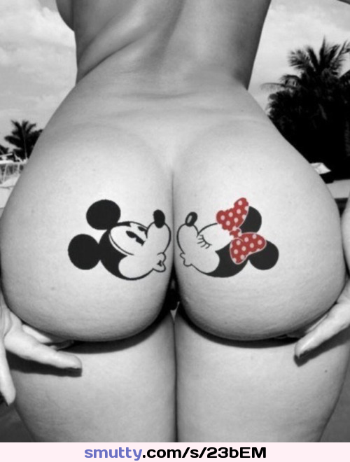 #BlackAndWhite #noface #back #thighs #ass #niceass #juicy #sexy #erotic #seductive #hot #hottie #babe #milf #mickymouse #minniemouse