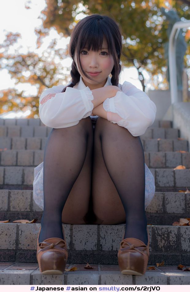 #Japanese #asian #schoolgirl #tee #cutie #pigtails #darkhair #pyramide #nn #pantyhose #heels #legs #thighs #pov #teenmistress #steps