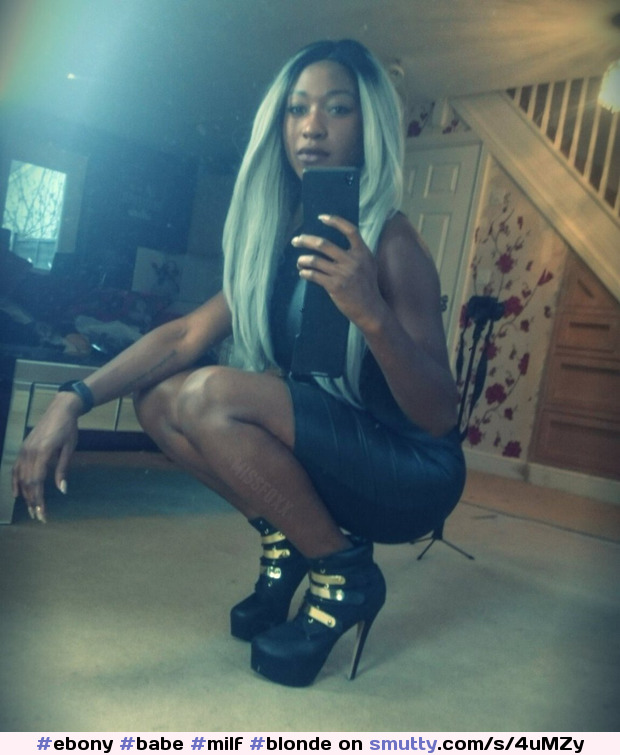 #ebony #babe #milf #blonde #MissFoxx #squatting #heels #legs #nn #selfie #sexy #erotic #seductive #hot