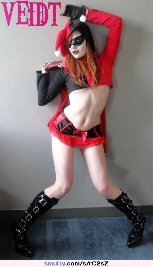 #cosplay #clothed #HarleyQuinn #stomach #legs #hot #sexy #geek