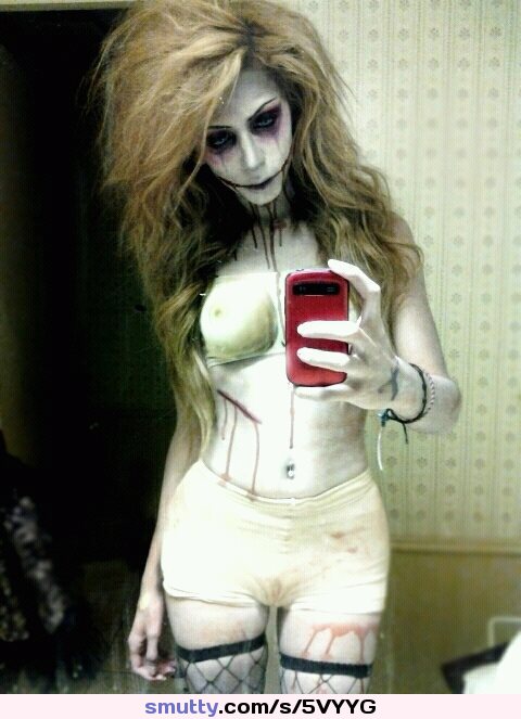 #Horror #scary #witch #zombie #dead #selfie #halloween #costume #cellphone