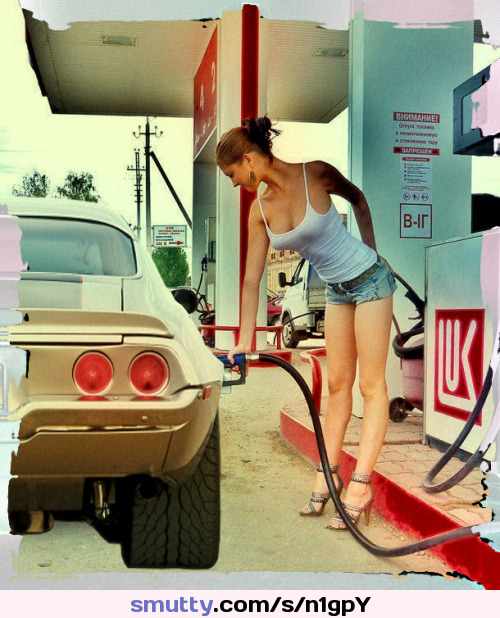 #GasStation#sexy#legs#heels#jeanshorts#lowcut#hairup#lowcuttop