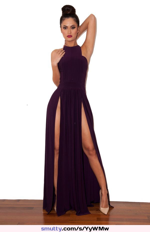 #sexy #babe #Beautiful #dress #longdress #legs #longlegs #slitdress #nopanties #elegant #elegance
