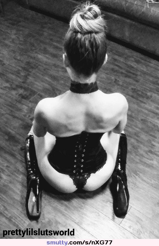 #submissive #BalletHeels #corset #choker #wayhot