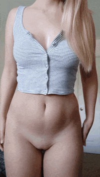 #wow #OMG #downblouse  #shakingtits #pokies #pokingnipples #nipples #RippedTop #rippedshirt #ripped #titsout #titsoutgorgeousboobs