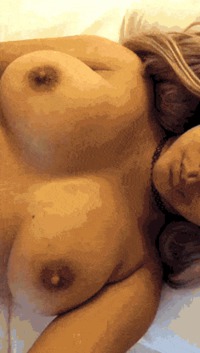 #naturalboobs #boobs #homegrown #closeup #babe #camgirl #selfie #nude