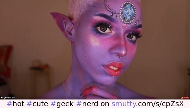 OhhMaly's Alien Glam Look Is Out Of This World #hot #cute #geek #nerd