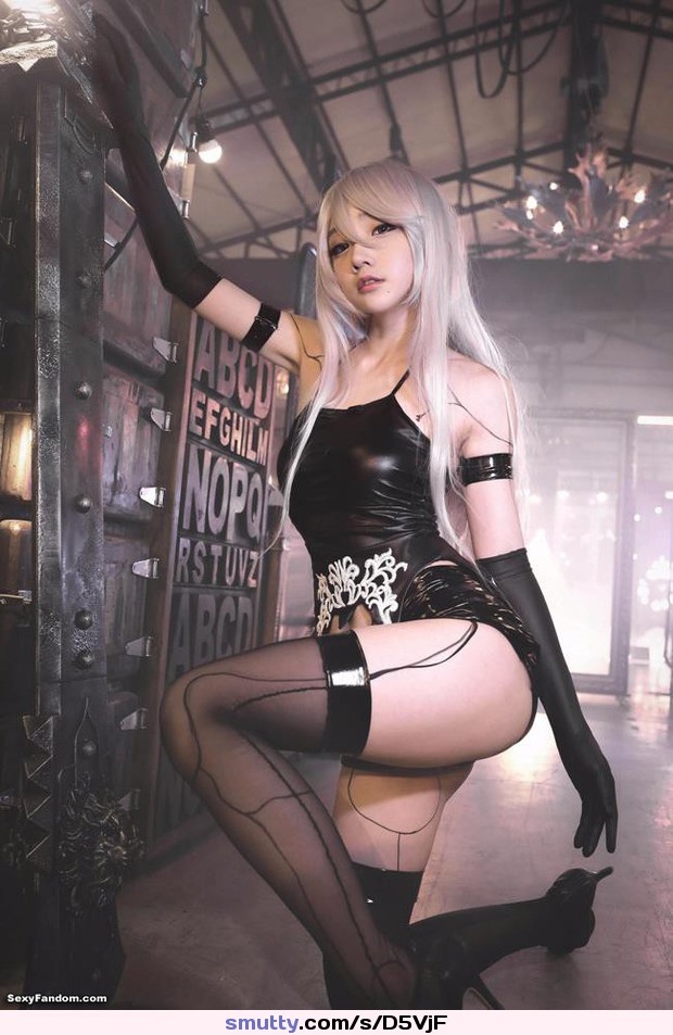 Doll-Faced A2 Cosplay