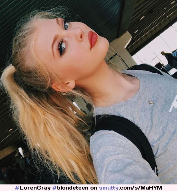 #LorenGray #blondeteen #sodamnhot #ponytail #prettyeyes #redlips #longsleeves #backpack #selfie