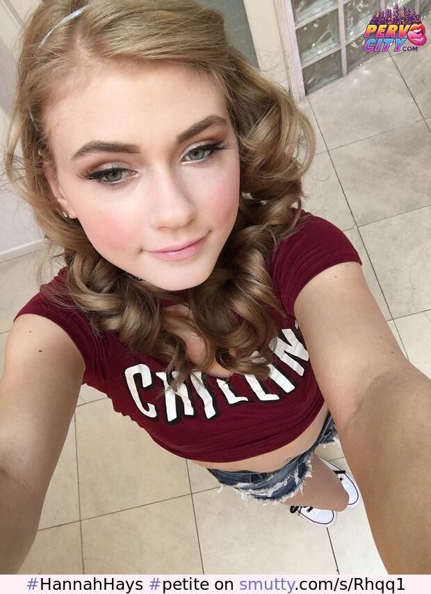 #HannahHays #petite #blonde #pornstar #spinner #selfie #makeup #prettyface #shirt #midriff #jeanshorts #chilling #PervCity