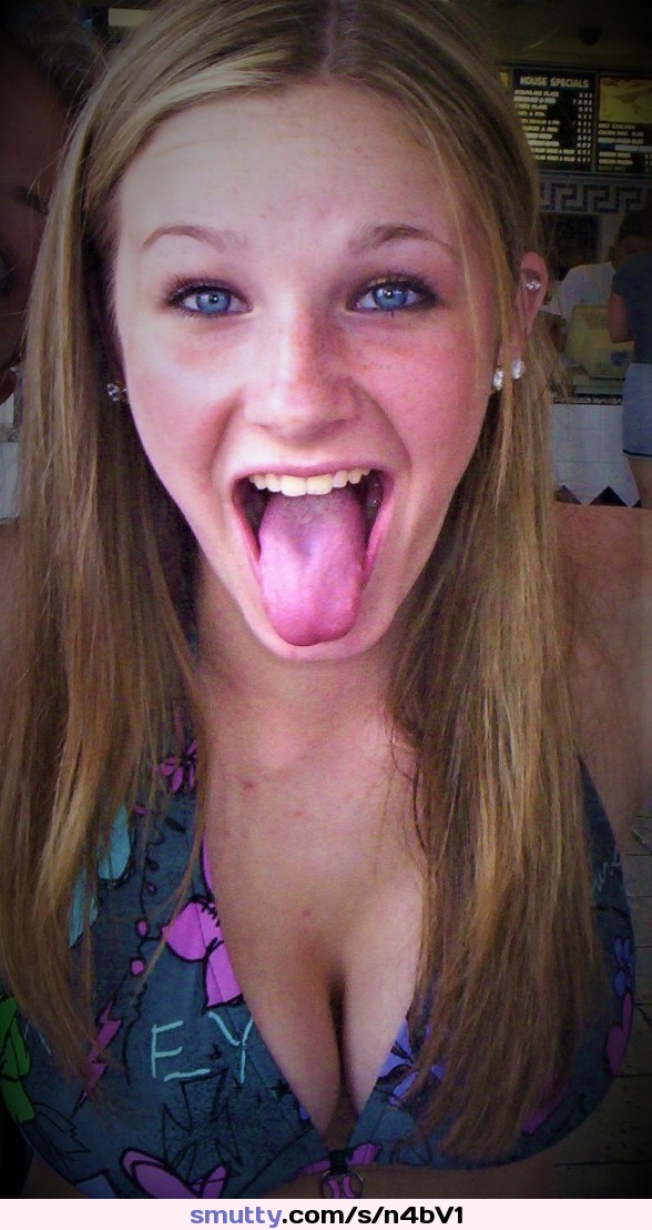 #teen #young #amateur #selfie #blueeyes #bigboobs #tits  #tongue #target #blonde #excited #public