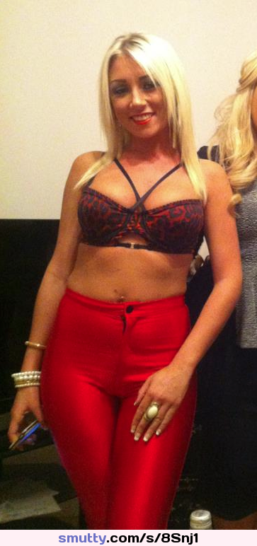 #staceyrobyn #leggings #spandex #shineyleggings #yogapants #redleggings #slut #blonde #bimbo #cocktease #needscock #bigtits #faketits #sexy