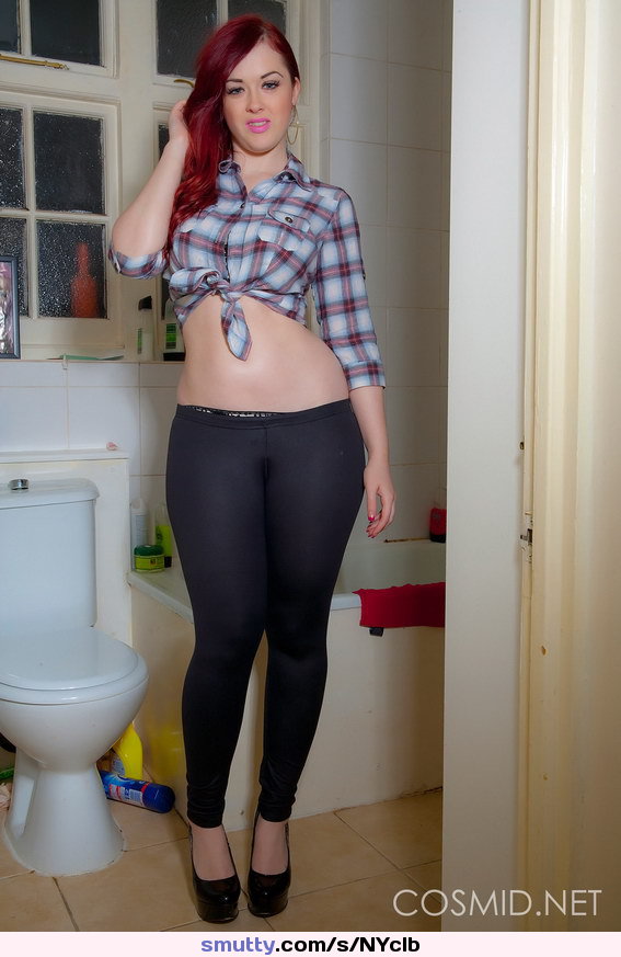#leggings #yogapants #spandex #amateur #thick #sexy #thickthighs #ThickWhiteGirl #slut #curvy #redhead #ass #cameltoe #chav #pawg #hot #Diva