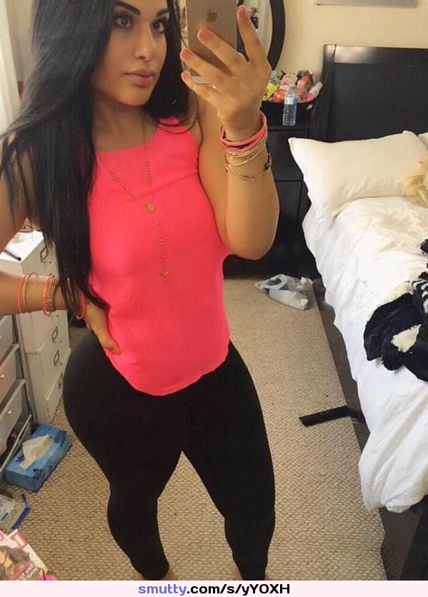 #leggings #spandex #yogapants #mirror #tight #thick #ThickWhiteGirl #thickthighs #sexy #slut #sothick #pawg #whooty #selfie #pose #hot