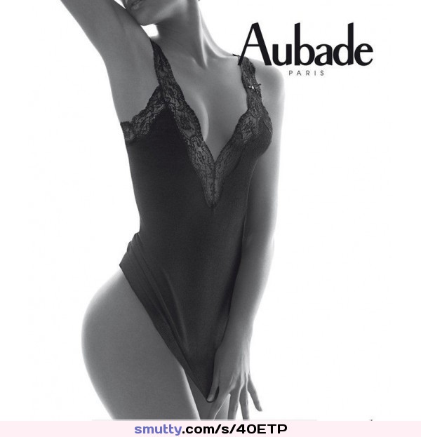 #aubade #lingerie  #hidingpussy #simple