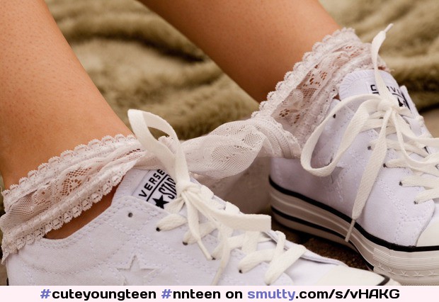 #cuteyoungteen #nnteen #panties #sneakers #pinkpanties