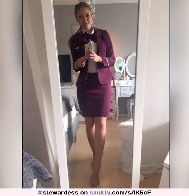 #stewardess
#germanwings
#nylonfeet