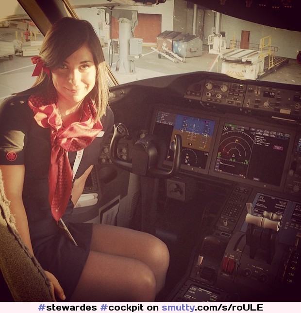 #stewardes
#cockpit
#aircanada
