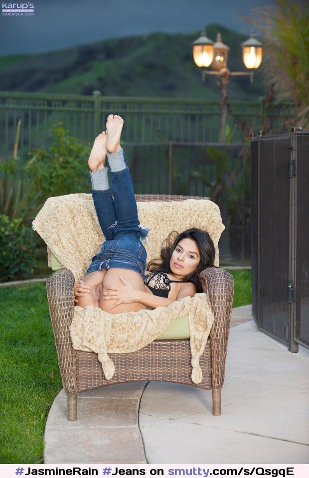 #JasmineRain #Jeans #Feet #Soles #Chair #Outdoor #Toes #Spreading #Shaved #Bra