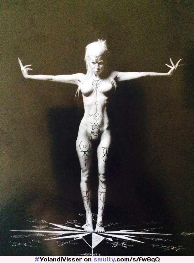 #creepy #girl #goth #gothic #nude #pale #tattooed #yolandivisser.