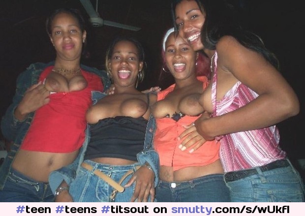 Teen Teens Titsout Flashing Boobs Bffs Besties