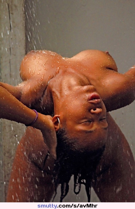 #ebony#showering#shower#bathroom#water#wet#wetlooks#wethair#waterdrops#eyesclosed#relaxing#nipples#boobs#breasts#tits#NiceRack#sexy