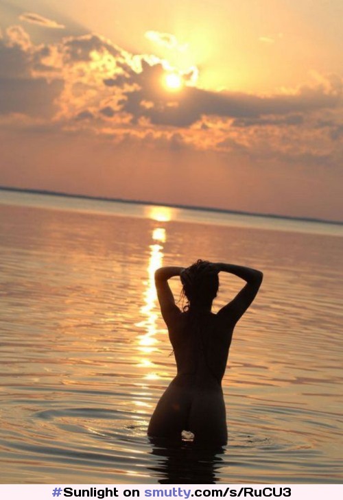 #Sunlight#sunsetorsunrise#cloud#indian#desi#sea#ocean#ass#sexyass#niceass#perfectass#cuteass#assworship#butt#asscrack#AssCleavage