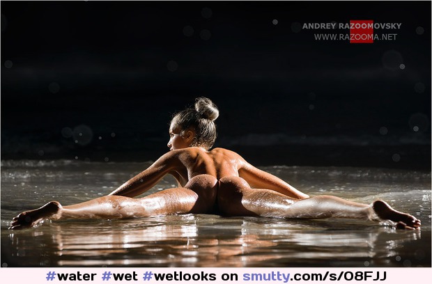#water#wet#wetlooks#wethair#waterdrops#rearview#evening#lighting#darkness#lightandshadow#butt#AssCleavage#asscrack#buttcrack#sexyass