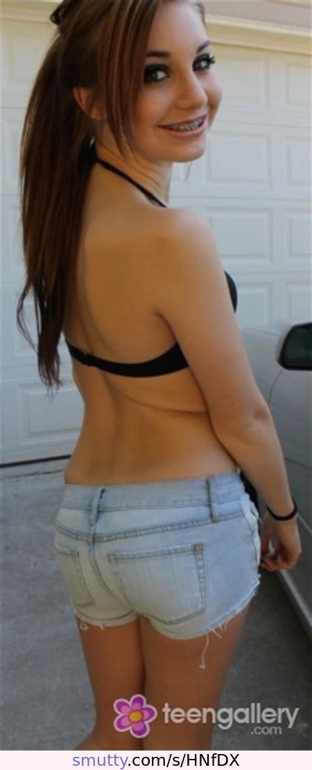 #teen #braces #skirt #body #ass #hot #sexy #nn