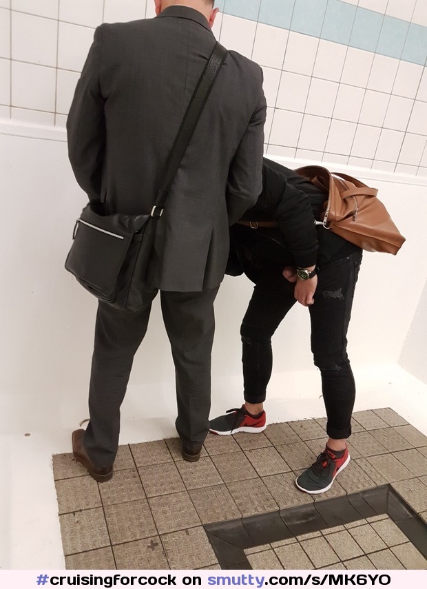 #cruisingforcock #restroom #publictoilet #toilet #stranger #caught #cruising #urinal #blowjob