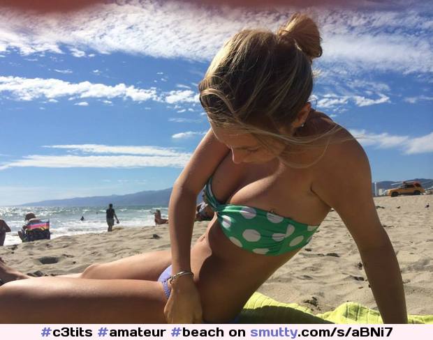 #amateur #beach #bikini #bikinitop #flatstomach #busty #ygwbt #bigtits #bigboobs
