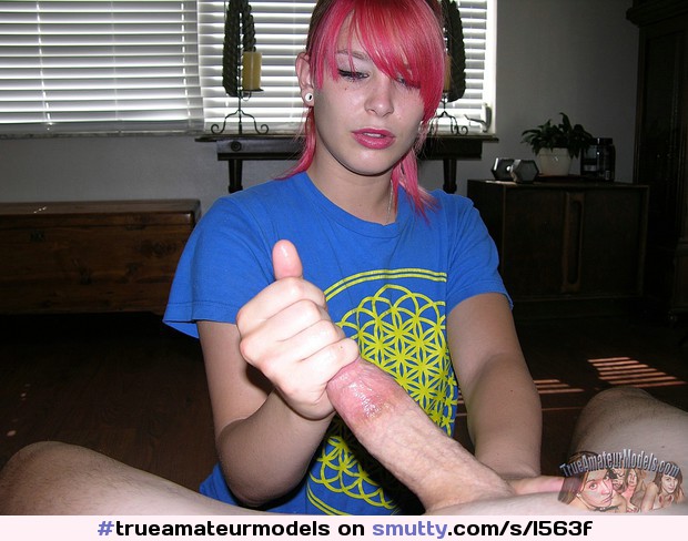 OH GOD, THIS DICK IS SO HARD IN MY HAND AND IT IS VERY LUBRICATED TOO.
#trueamateurmodels #rayedwardsporn #handjob #cfnm #teen #emo #penis